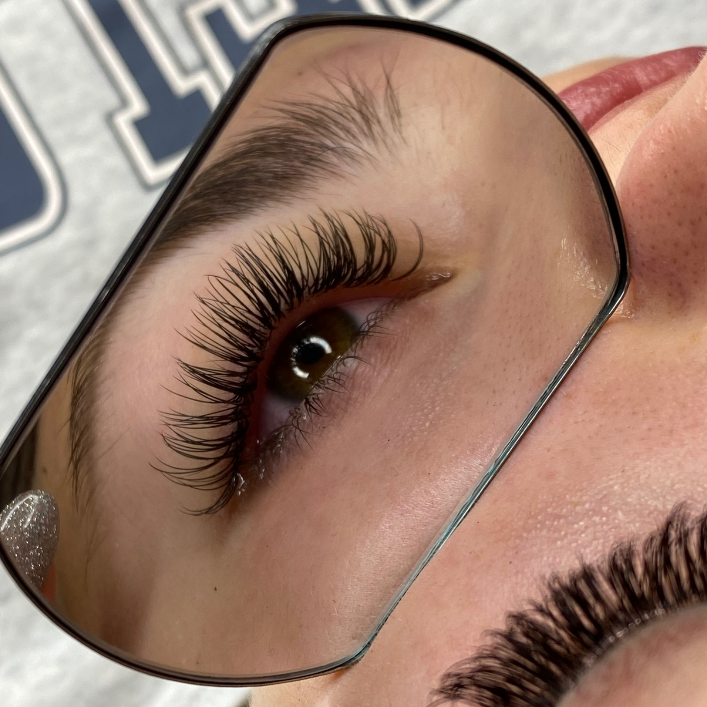 Eyelash Mirror