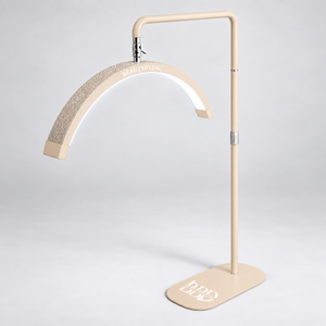 Beige Premium Moonlight-lampe fra BeautyByDau – helbillede skråt fra siden